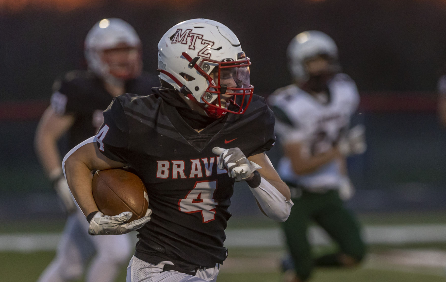 MTZ Lincoln football gallery 45 040921.JPG
